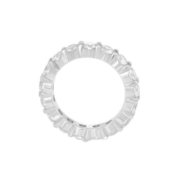Round Brilliant Closed Eternity Band